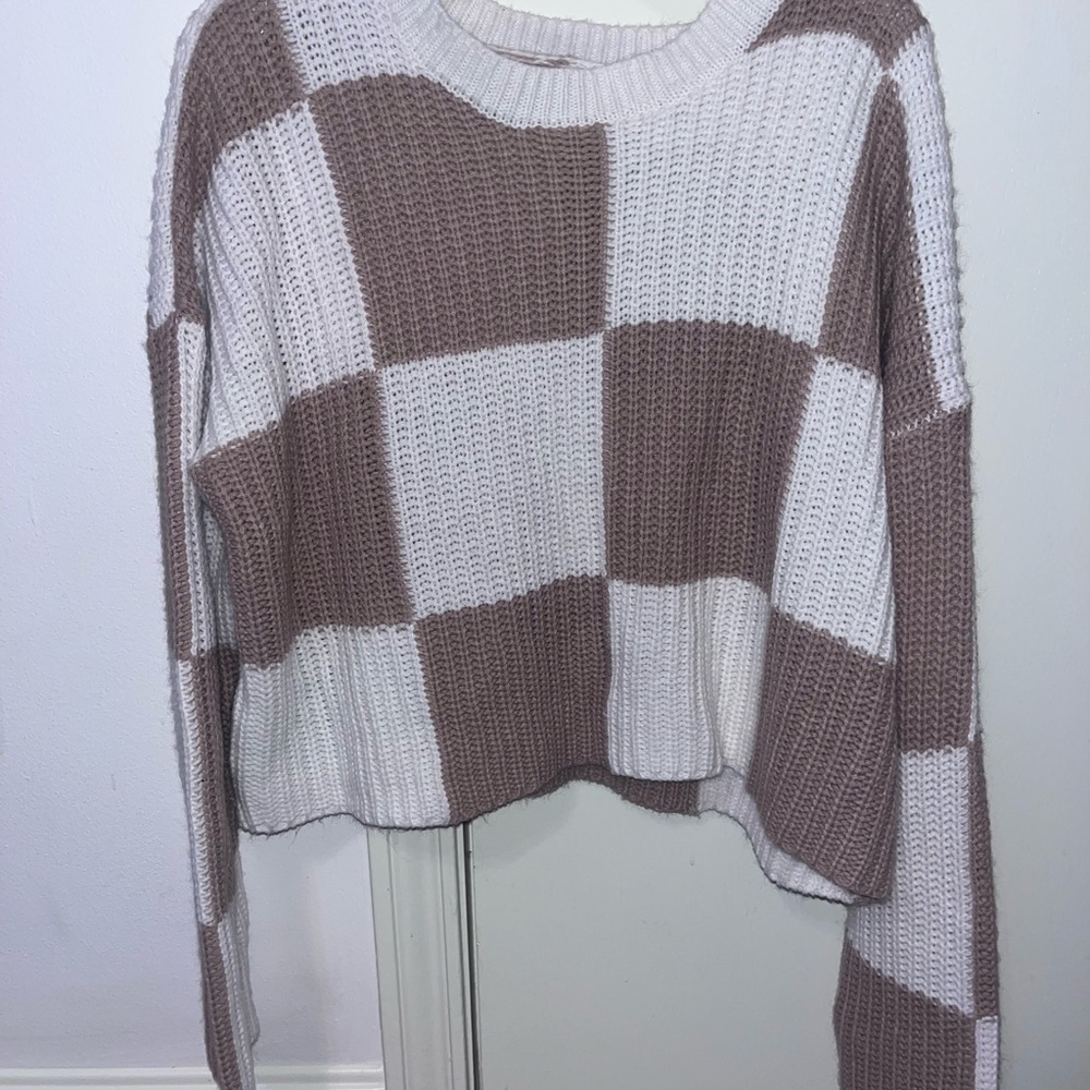 moon & madison White and Brown Checkered Sweater